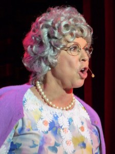 0197_vicki_momma8 Viki Lawrence as "Momma"